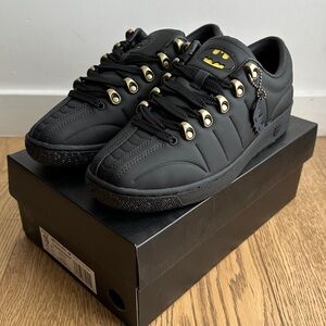 K-Swiss x Batman (1989) Classic 2000. Black. US 10. New with box.